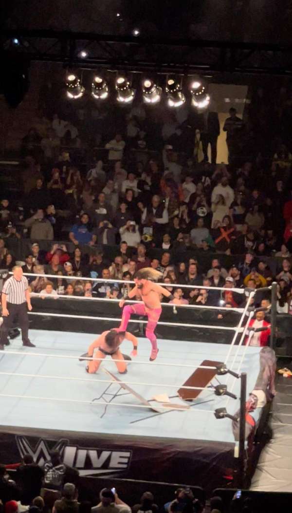 Madison Square Garden, section: 225, row: 6, seat: 1