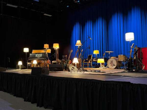 Graceland Soundstage, section: Front Row, row: A, seat: 118