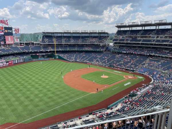 Nationals Park, section: 304, row: L, seat: 14