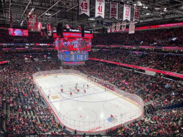 Capital One Arena, section: 423, row: B, seat: 12