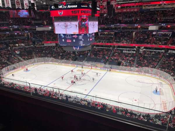 Capital One Arena, section: 402, row: B, seat: 13
