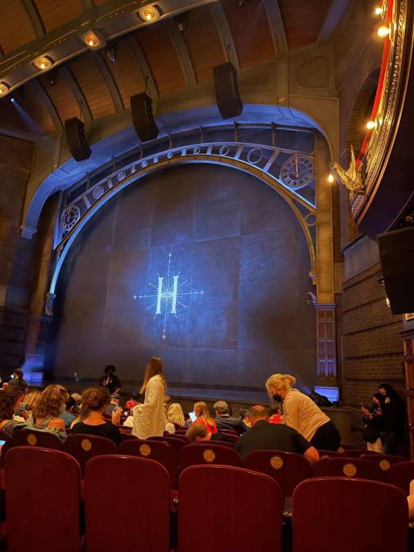 Lyric Theatre, section: Orchestra R, row: L, seat: 32