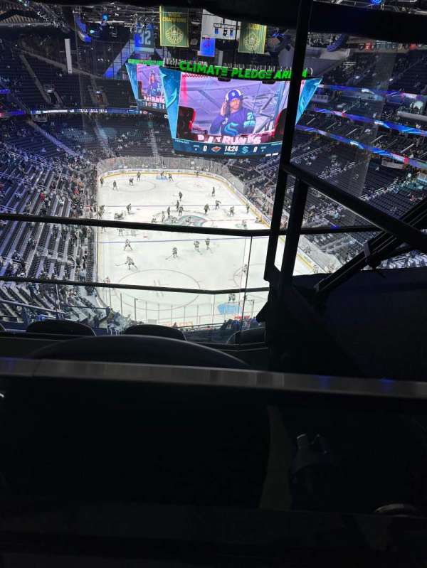 Climate Pledge Arena, section: 208, row: BAR, seat: 4