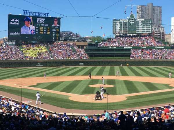 Wrigley Field, section: 217, row: 7, seat: 22