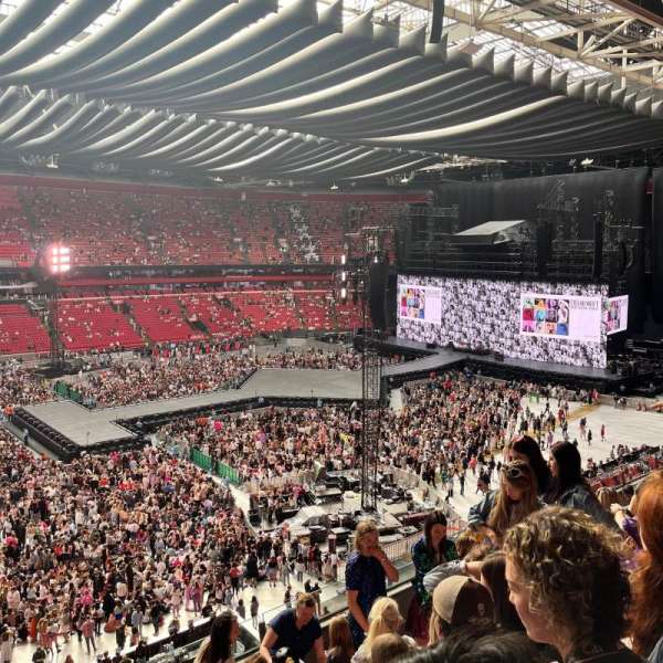 Johan Cruijff ArenA, section: 422, row: 7, seat: 165