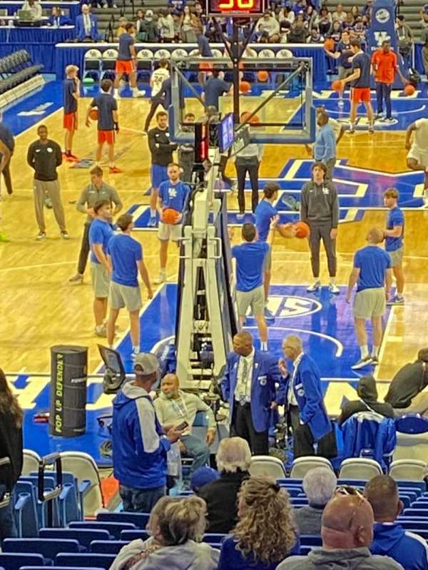 Rupp Arena, section: 22, row: M, seat: 8