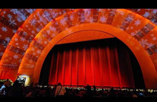 Radio City Music Hall, section: Orchestra 3, row: RR, seat: 313