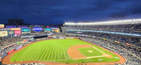 Yankee Stadium, section: 426, row: 3, seat: 17