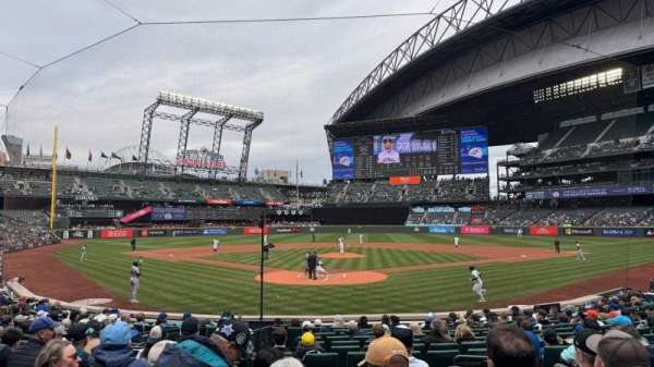 T-Mobile Park, section: 129, row: 16, seat: 5