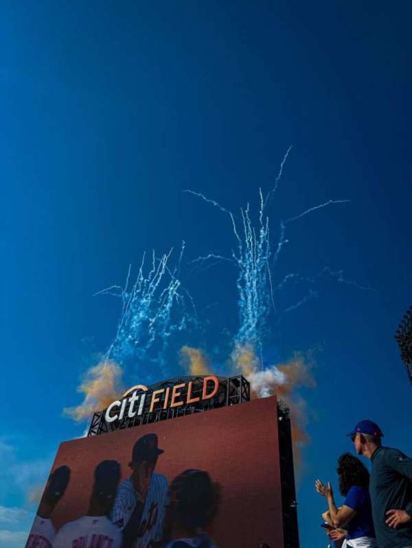 Citi Field, section: 302, row: 1, seat: 9