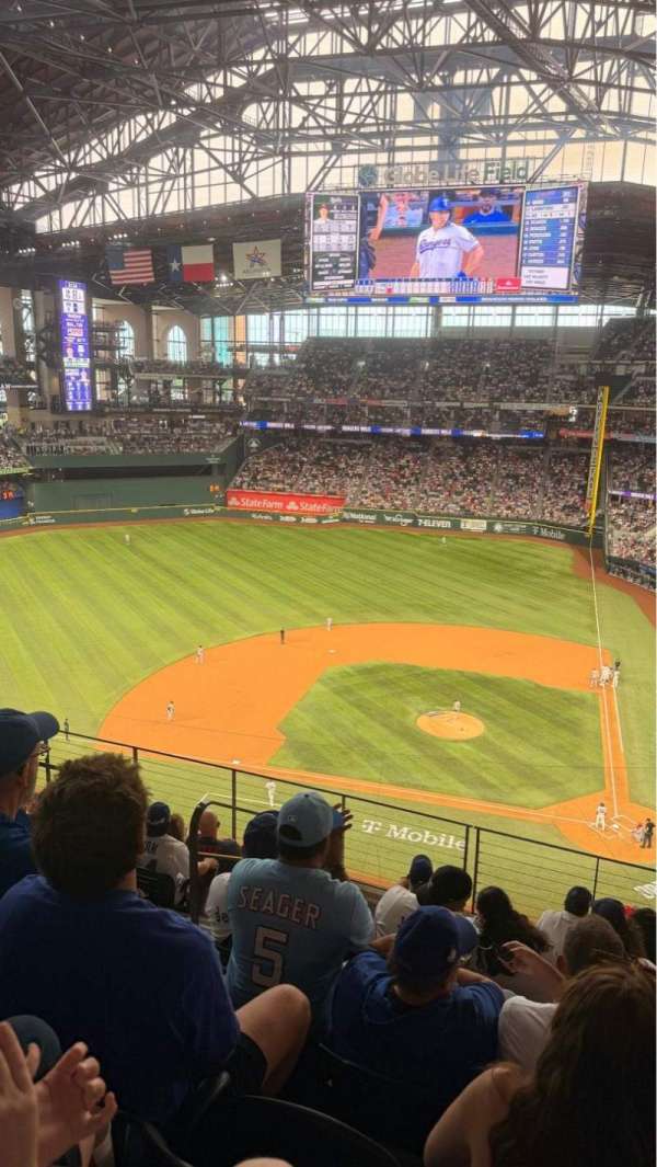 Globe Life Field, section: 213, row: 8, seat: 4