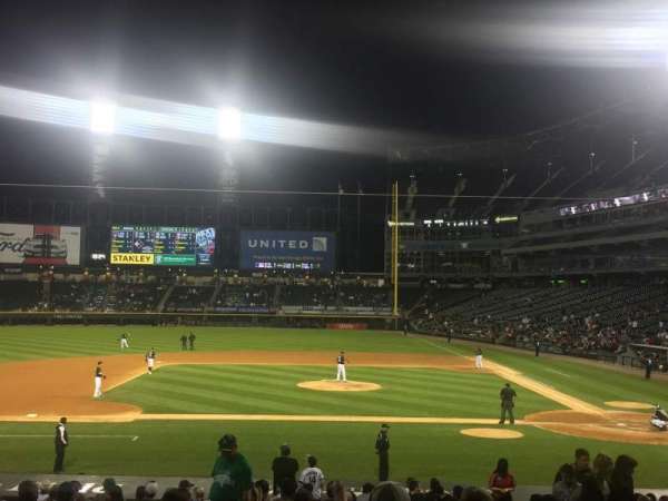 Rate Field, section: 138, row: 22, seat: 3