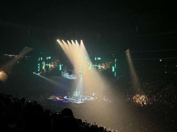 Desert Diamond Arena, section: 121, row: W, seat: 2