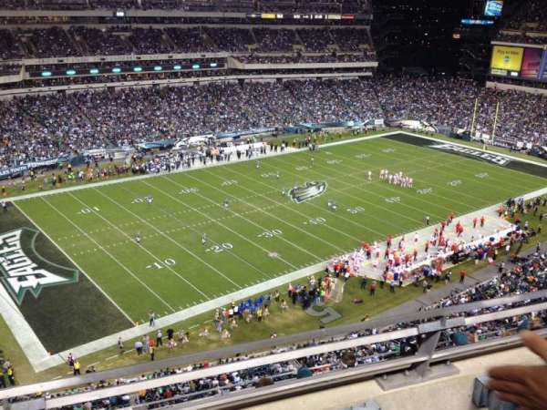 Lincoln Financial Field, section: 220, row: 6, seat: 9