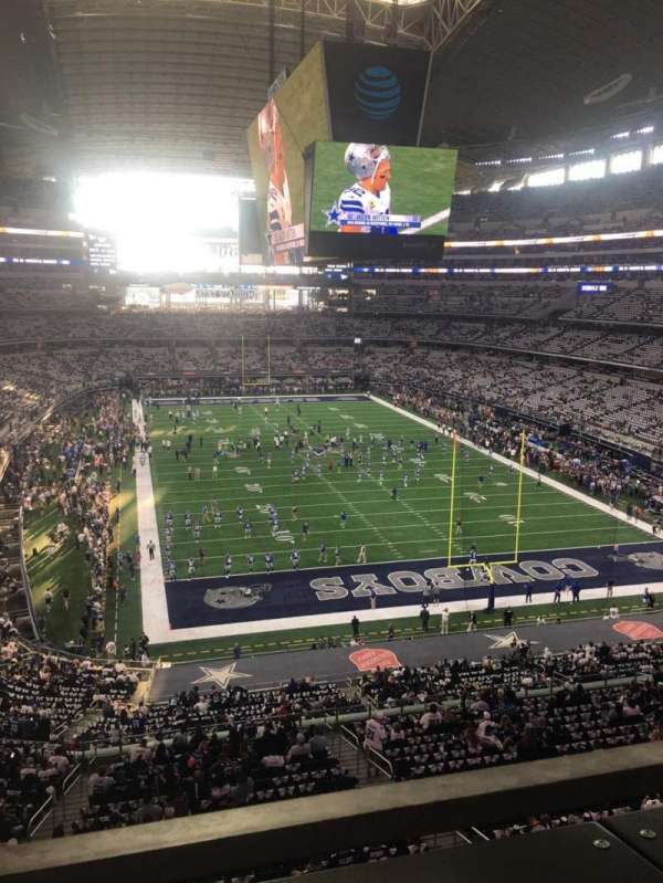 AT&T Stadium, section: 350, row: 1, seat: 8