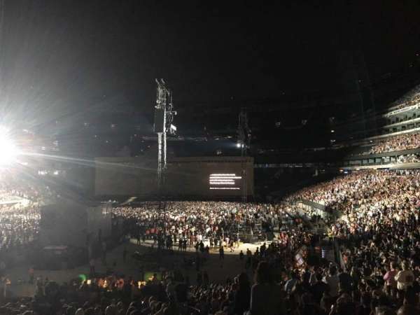 MetLife stadium, section: 124, row: 31, seat: 2