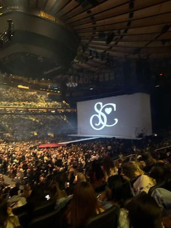 Madison Square Garden, section: 102, row: 5