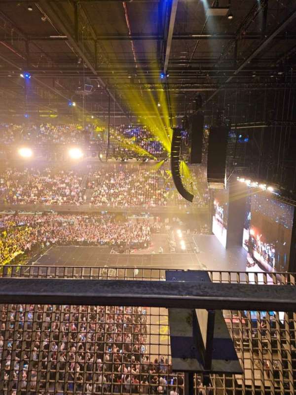 Ziggo Dome, section: 202, row: 1, seat: 46
