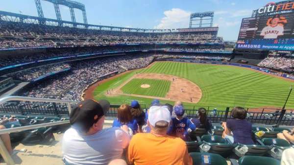 Citi Field, section: 407, row: 4, seat: 2