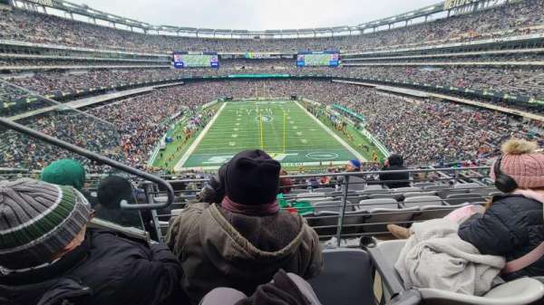 MetLife Stadium, section: 226, row: 2, seat: 21