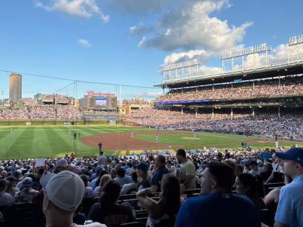 Wrigley Field, section: 209, row: 4, seat: 1