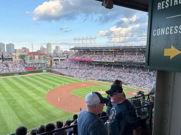 Wrigley Field, section: 407L, row: 1, seat: 20