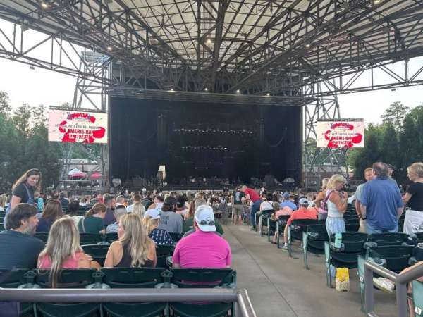 Ameris Bank Amphitheatre, section: 104, row: Q, seat: 1