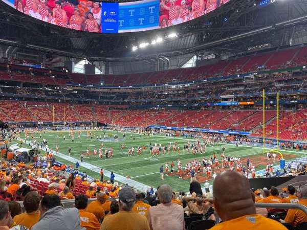 Mercedes-Benz Stadium, section: 104, row: 23, seat: 19