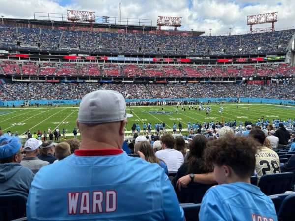 Nissan Stadium, section: 136, row: FF, seat: 22