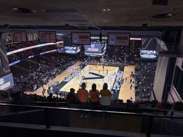 Memorial Gymnasium, Vanderbilt, section: 3F, row: 17, seat: 13