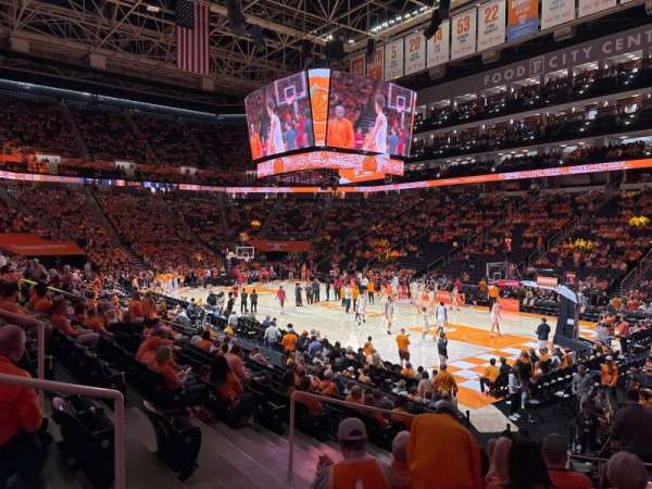 Thompson-Boling Arena, section: 117, row: 14, seat: 4