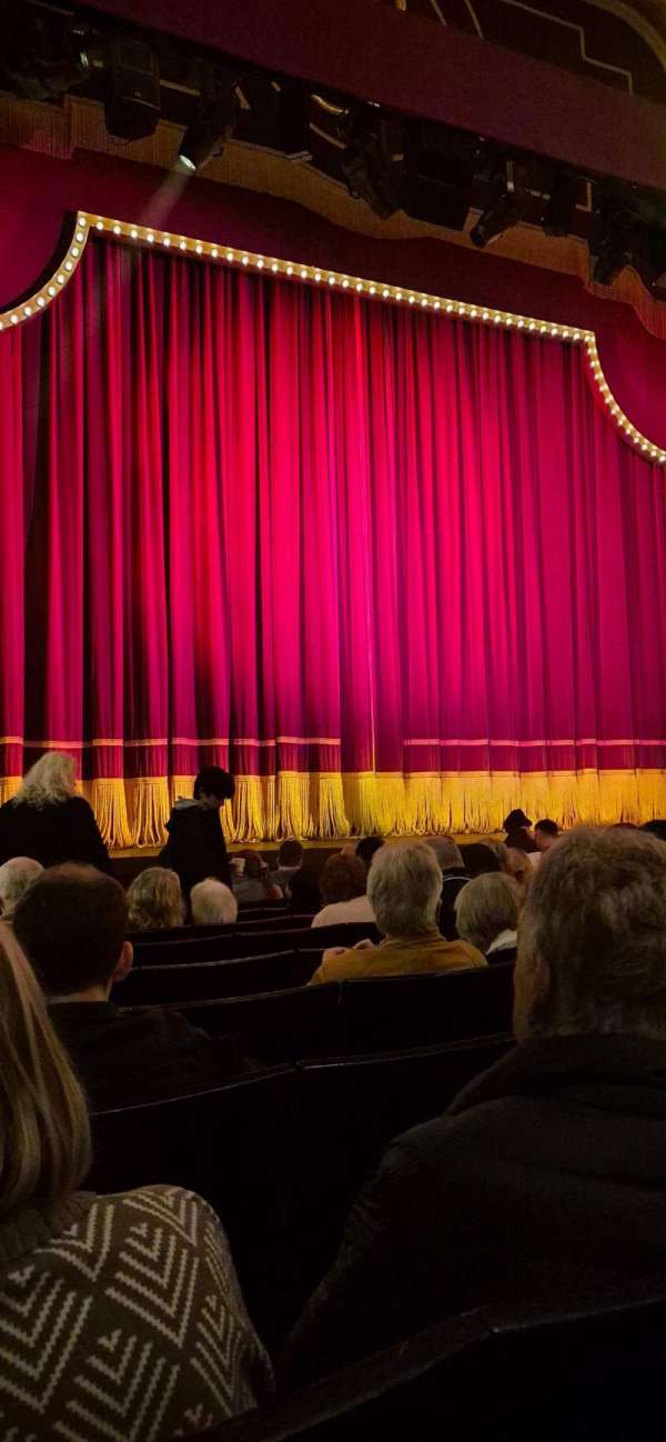 Garrick Theatre, section: Stalls, row: H, seat: 21