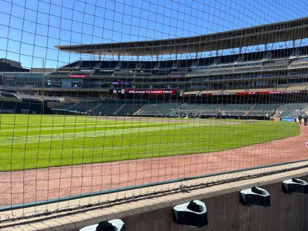Target Field, section: 125, row: 1, seat: 10
