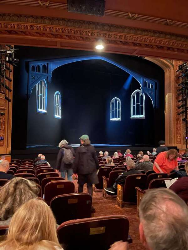 Todd Haimes Theatre, section: Orchestra L, row: M, seat: 3