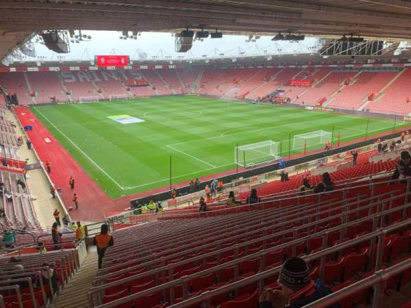 St Mary's Stadium, section: 22, row: OO, seat: 580