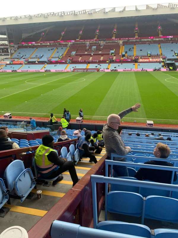 Villa Park, section: Q3, row: U, seat: 63