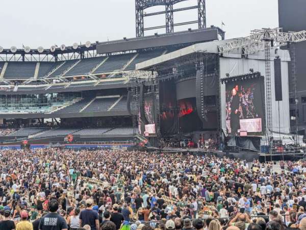 Citi Field, section: 106, row: 24, seat: 3