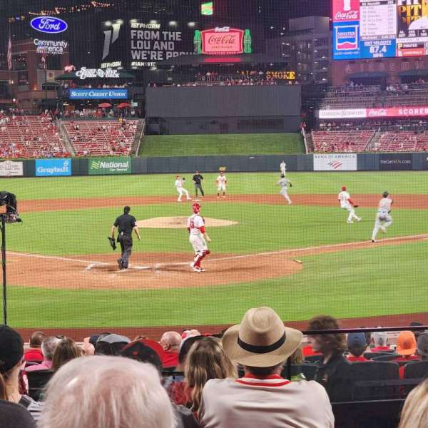 Busch Stadium, section: 150, row: 7, seat: 2