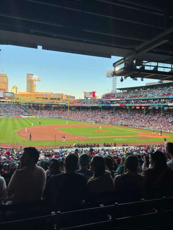 Fenway Park, section: Grandstand 27, row: 10, seat: 25
