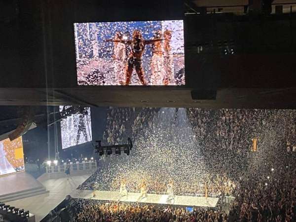 Madison Square Garden, section: 222, row: 11, seat: 13
