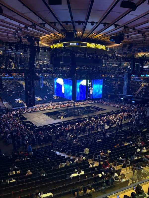 Madison Square Garden, row: 16, seat: 3