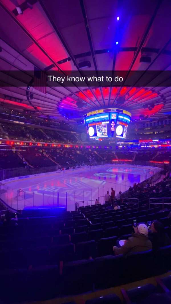 Madison Square Garden, section: 114, row: 17, seat: 12