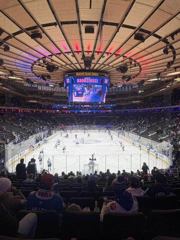 Madison Square Garden, section: 112, row: 18, seat: 8