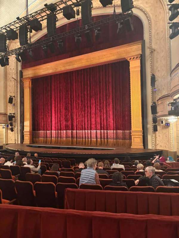 Majestic Theatre, section: Orchestra R, row: N, seat: 20