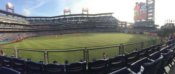 Citizens Bank Park, section: 104, row: 3, seat: 8