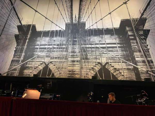 Chicago Theatre, section: MNFL4R, row: BB, seat: 406