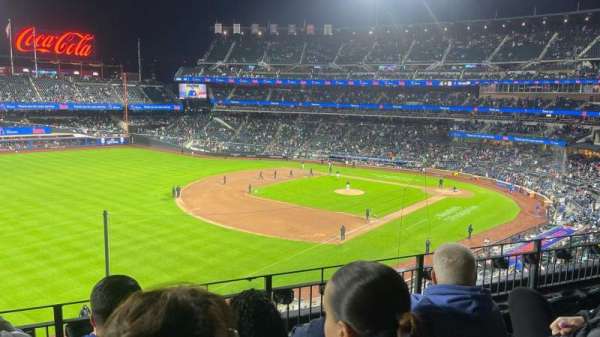 Citi Field, section: 331, row: 4, seat: 14