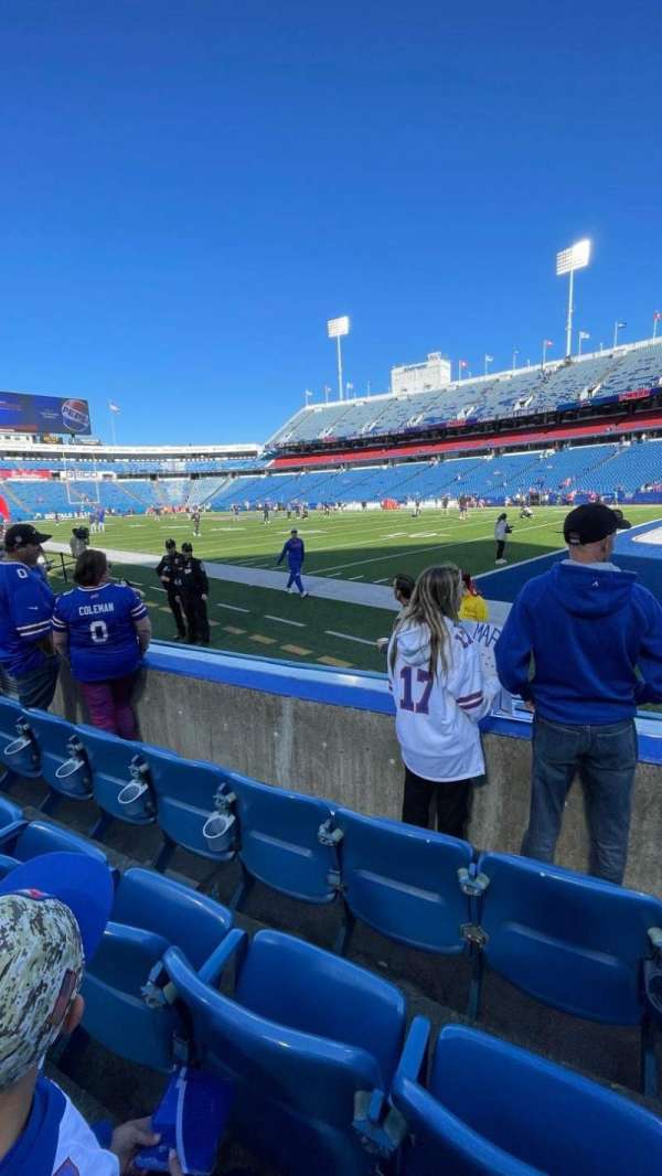 Highmark Stadium, section: 129, row: 3, seat: 9