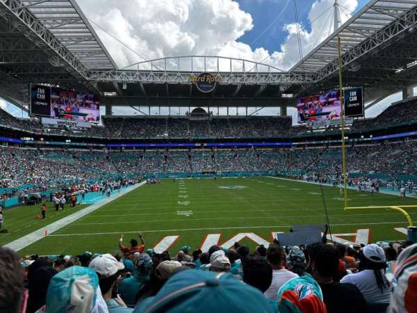 Hard Rock Stadium, section: 105, row: 14, seat: 16