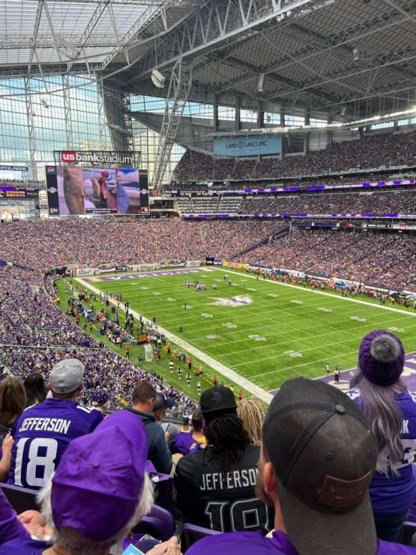 U.S. Bank Stadium, section: 226, row: 5, seat: 10